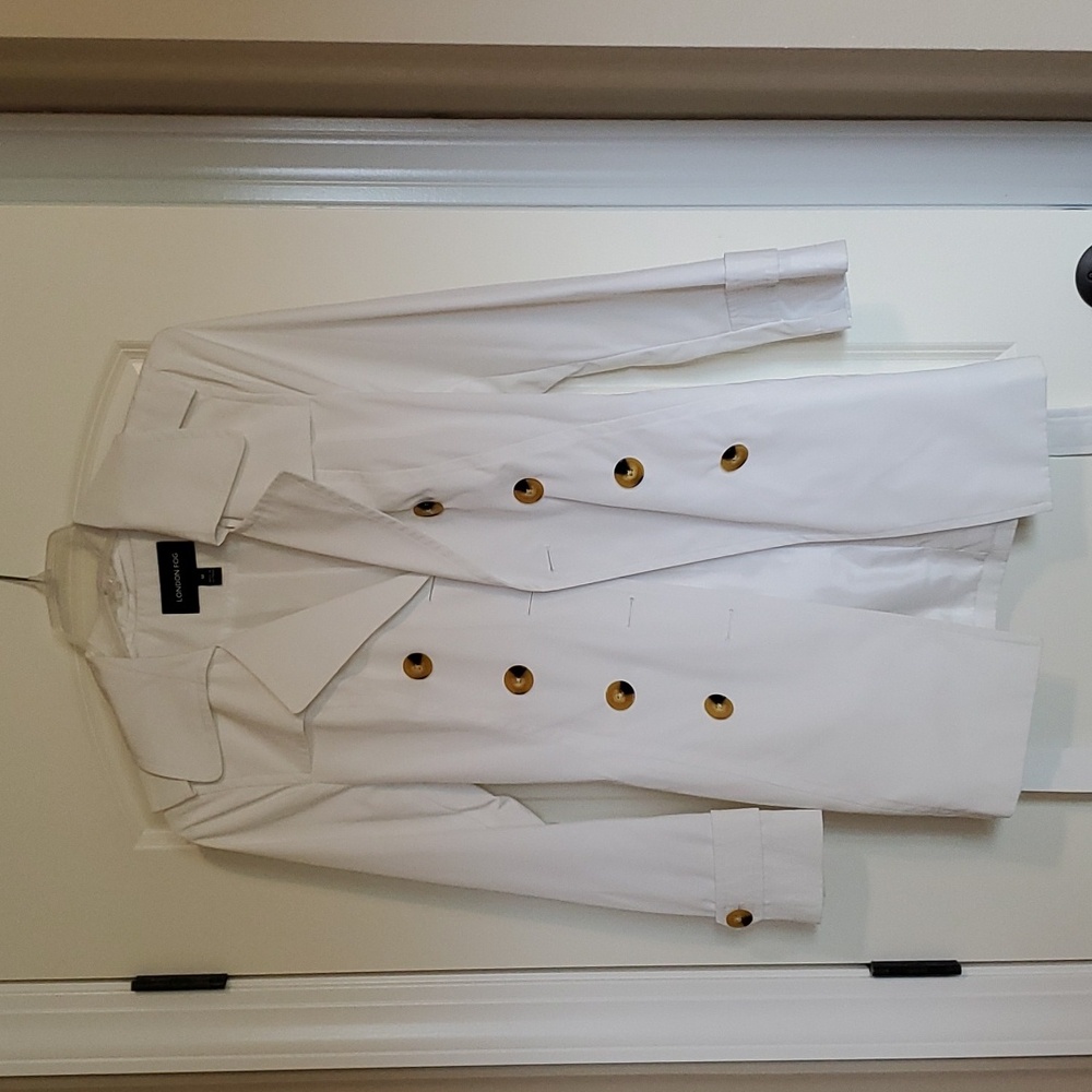 London fog white jacket